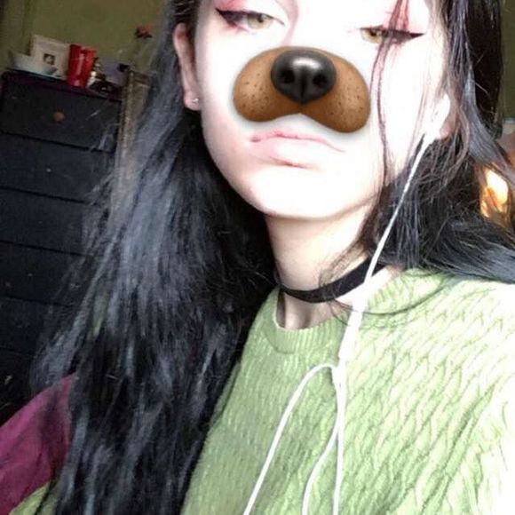 Meet your Posher, Bri - Picture 1 of 1